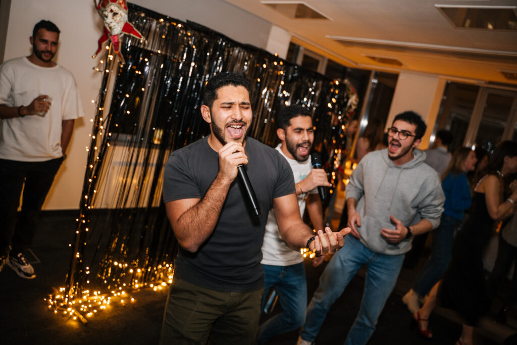 Karaoke Night: NIXs Kicked Off Spring in Style  | NIX